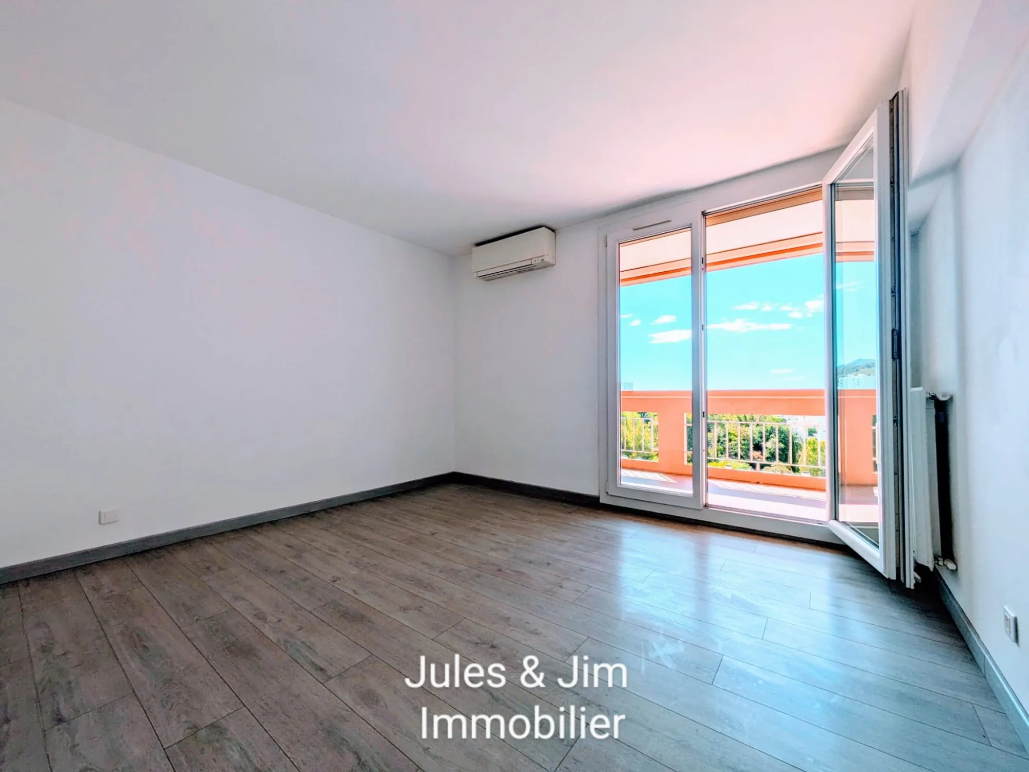 Vente appartement Type 3/4 de 68 m² avec balcon à Marseille 