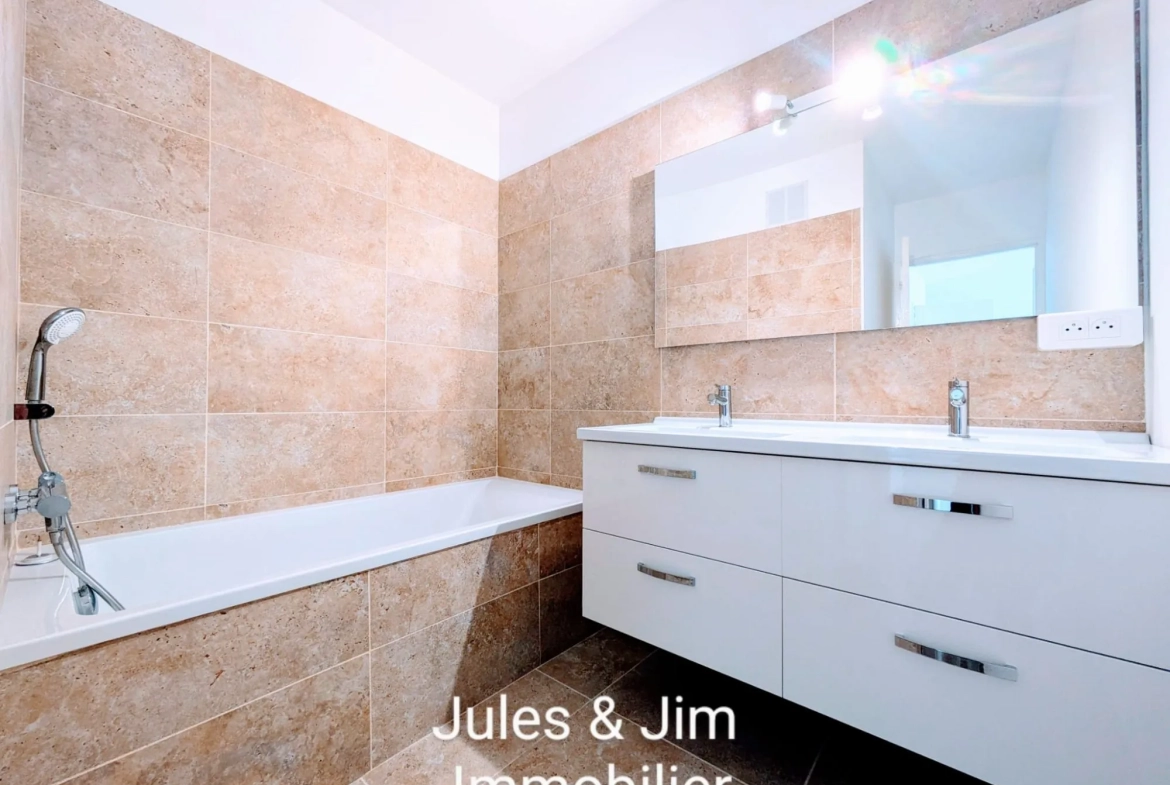 Vente appartement Type 3/4 de 68 m² avec balcon à Marseille 