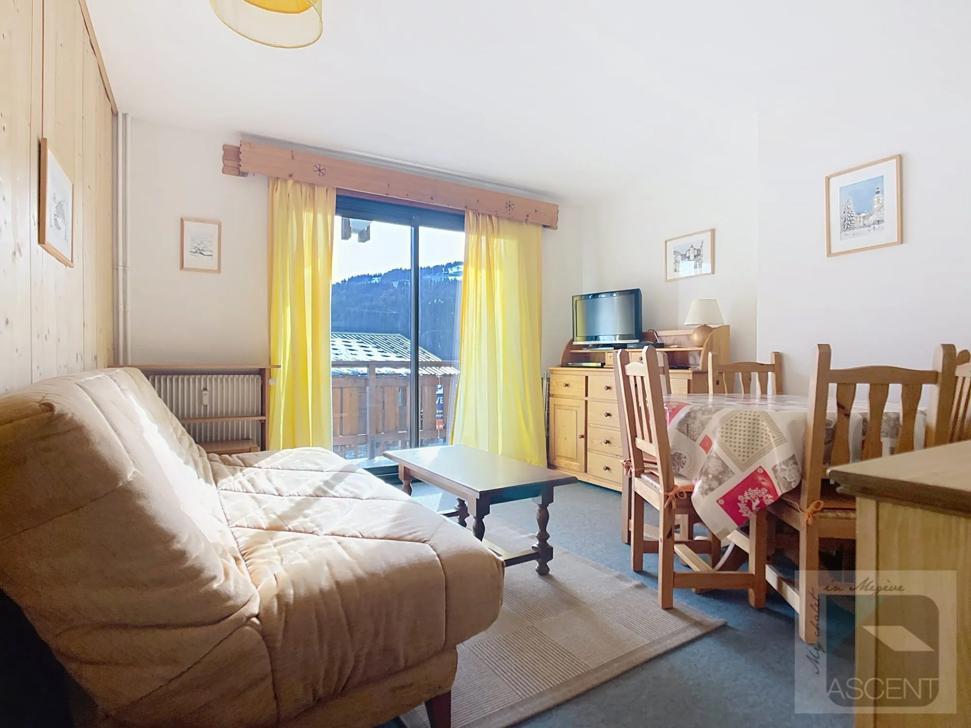 Appartement à vendre à Notre Dame de Bellecombe avec balcon et place de parking 