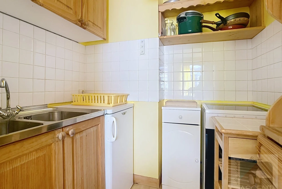 Appartement à vendre à Notre Dame de Bellecombe avec balcon et place de parking 
