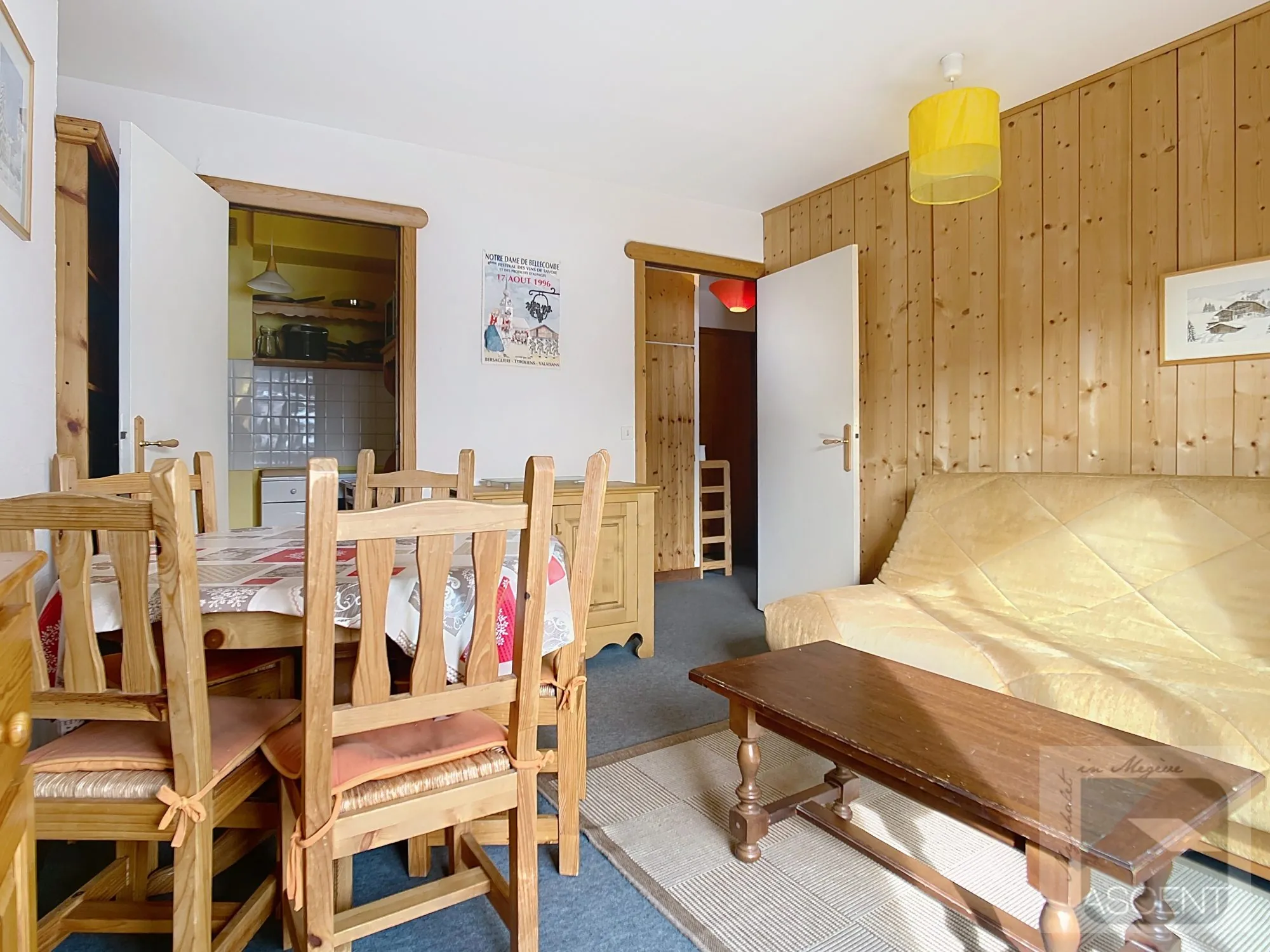 Appartement à vendre à Notre Dame de Bellecombe avec balcon et place de parking 
