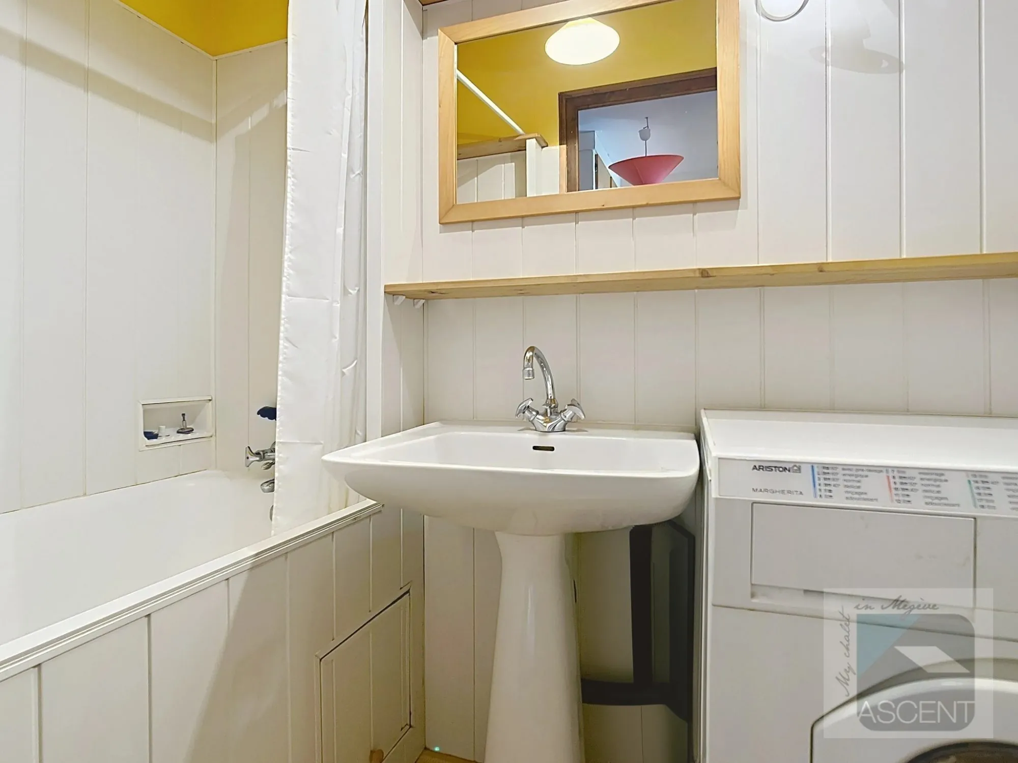 Appartement à vendre à Notre Dame de Bellecombe avec balcon et place de parking 