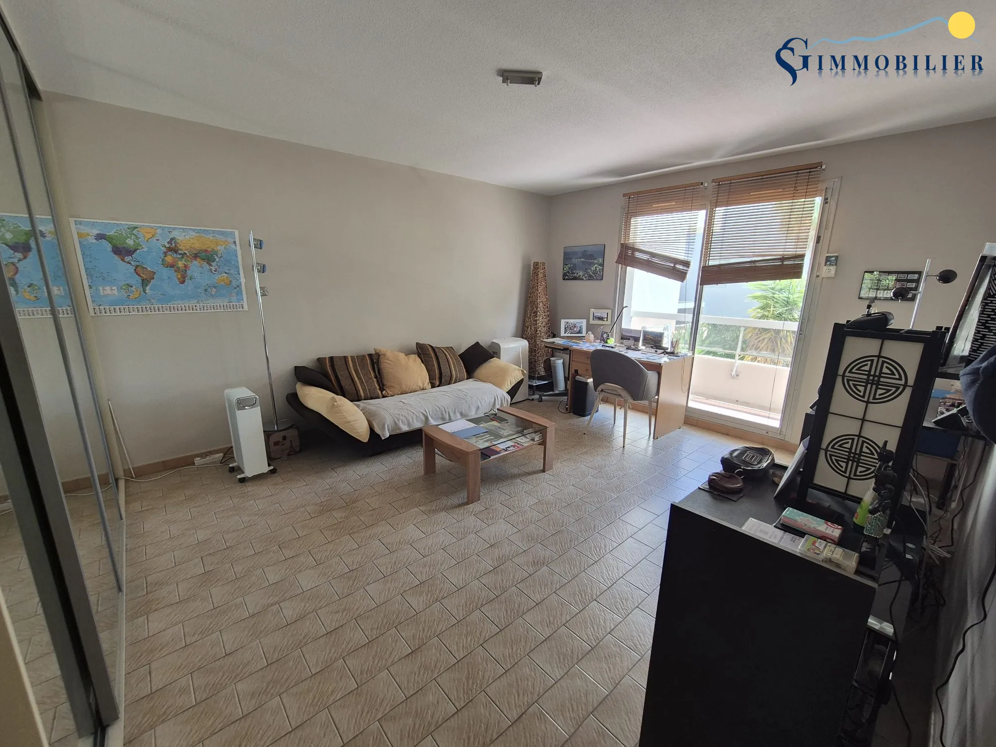 Appartement T2 en viager à Toulon avec balcon et parking – 46 m² 