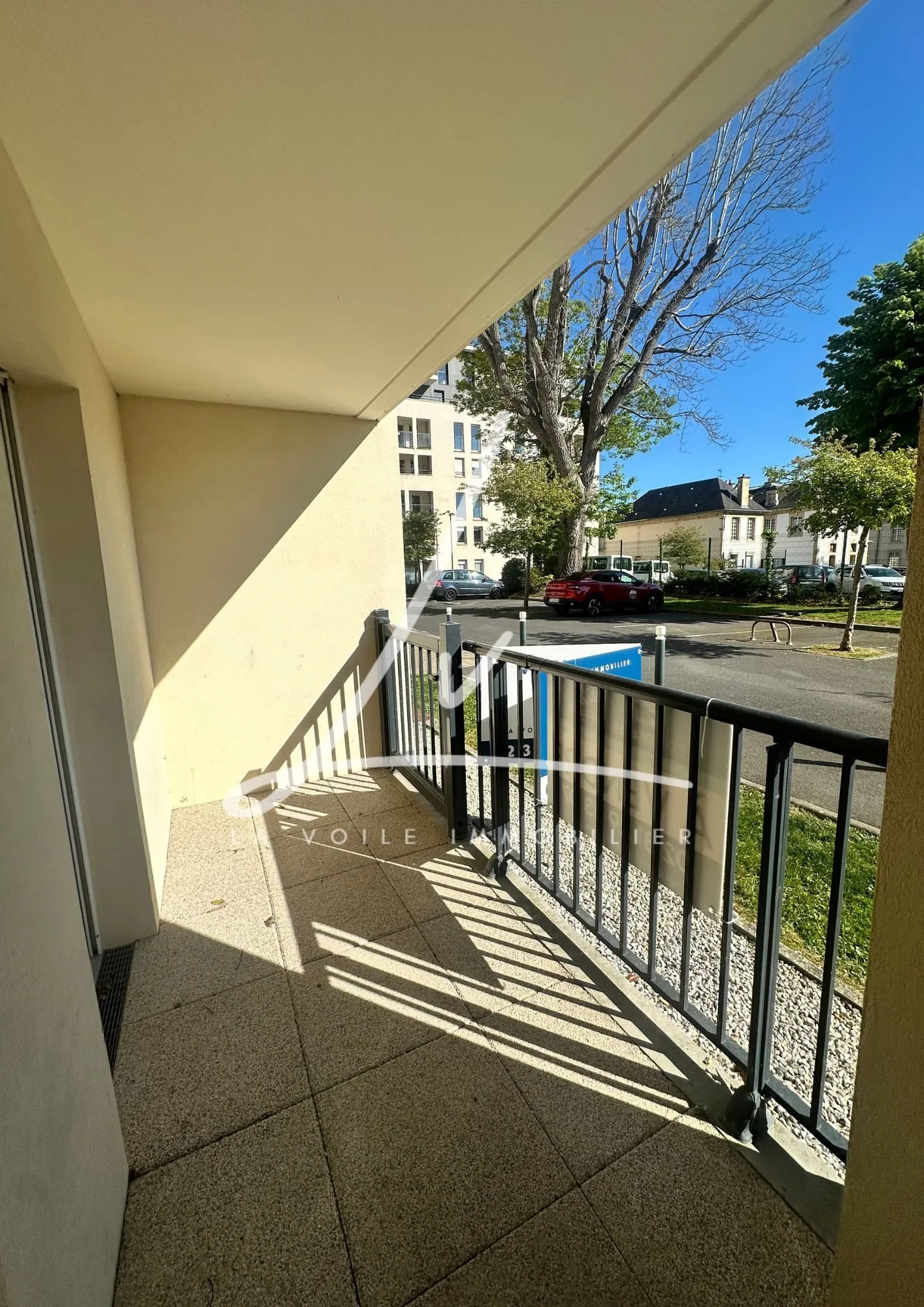 Appartement 2 pièces à Caen dans résidence récente avec balcon et parking 