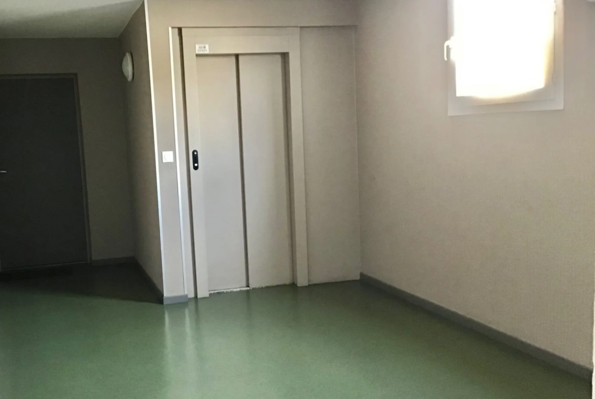 Appartement T2 meublé avec terrasse et parking à Perpignan 