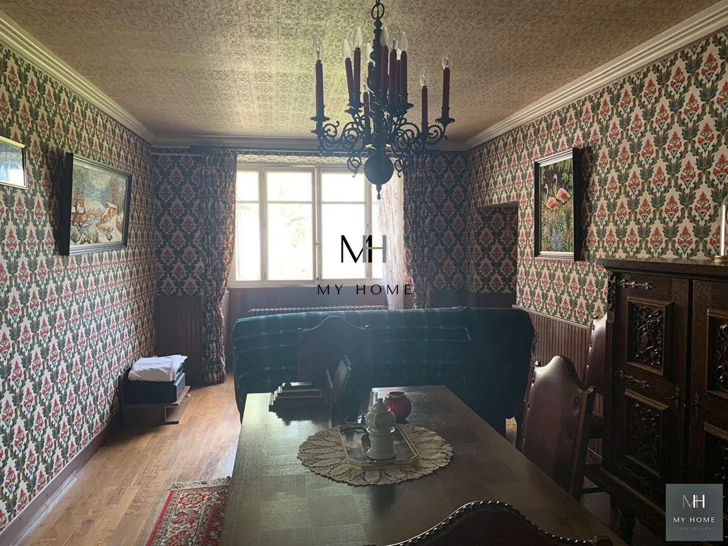 Maison à vendre dans les Alpes Mancelles avec dépendance, garage et jardin clos 
