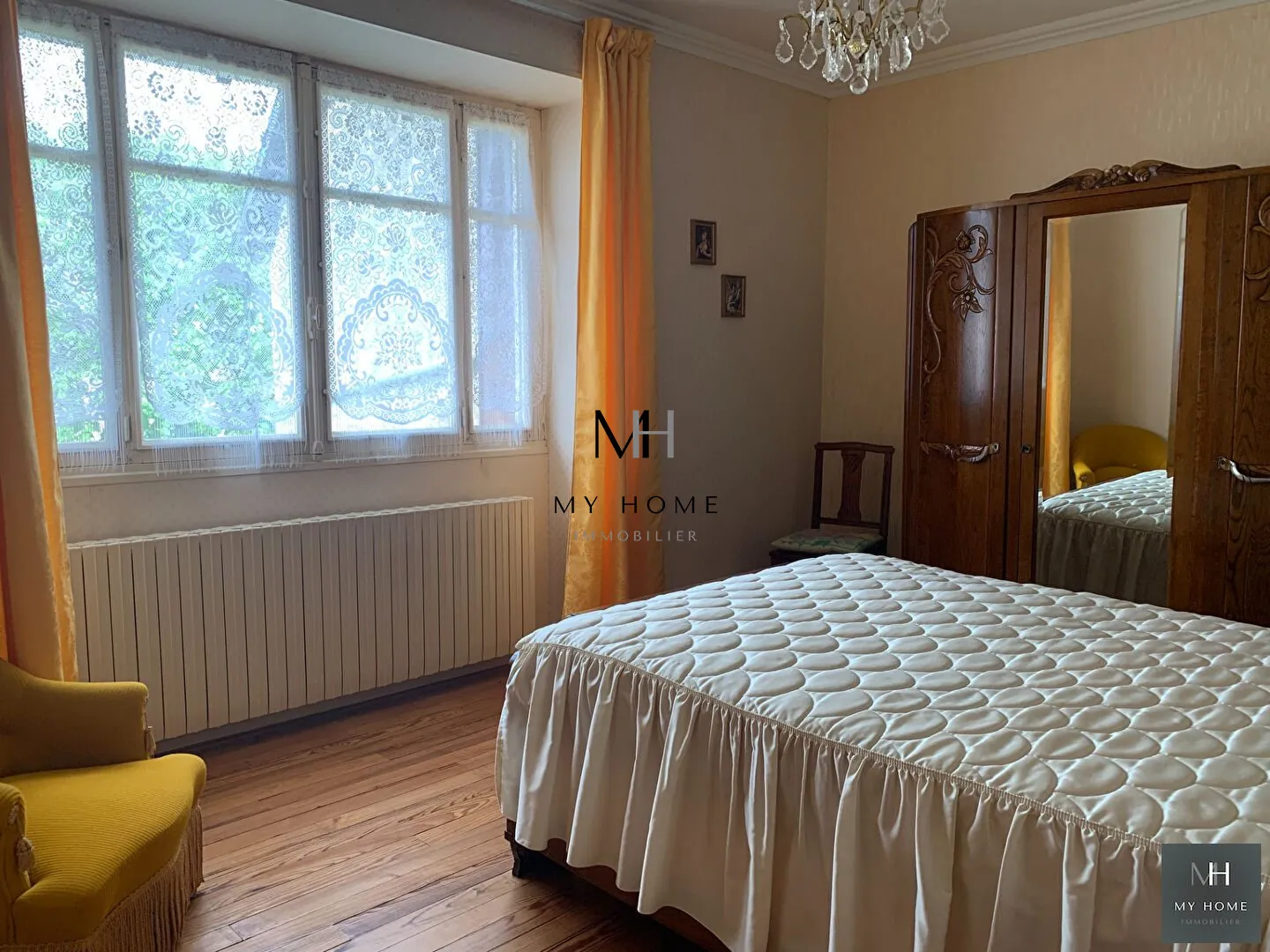 Maison à vendre dans les Alpes Mancelles avec dépendance, garage et jardin clos 