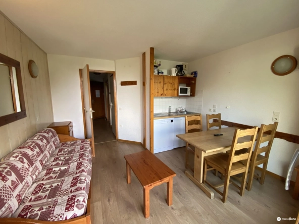 Appartement meublé de 28 m² à Les Deux Alpes, skis aux pieds