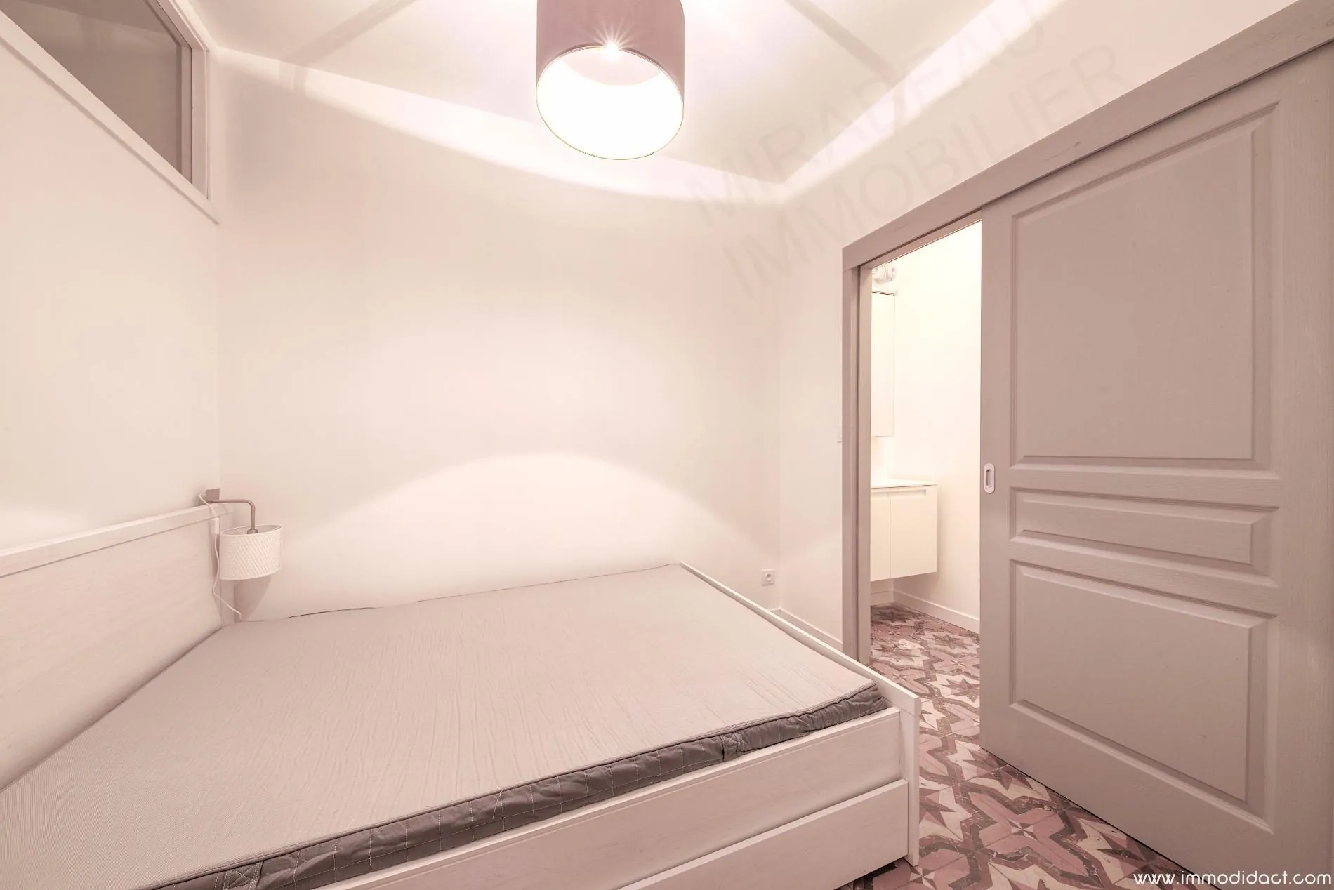 Lot de 2 appartements lumineux en vente à Mirabeau - 56 m² 
