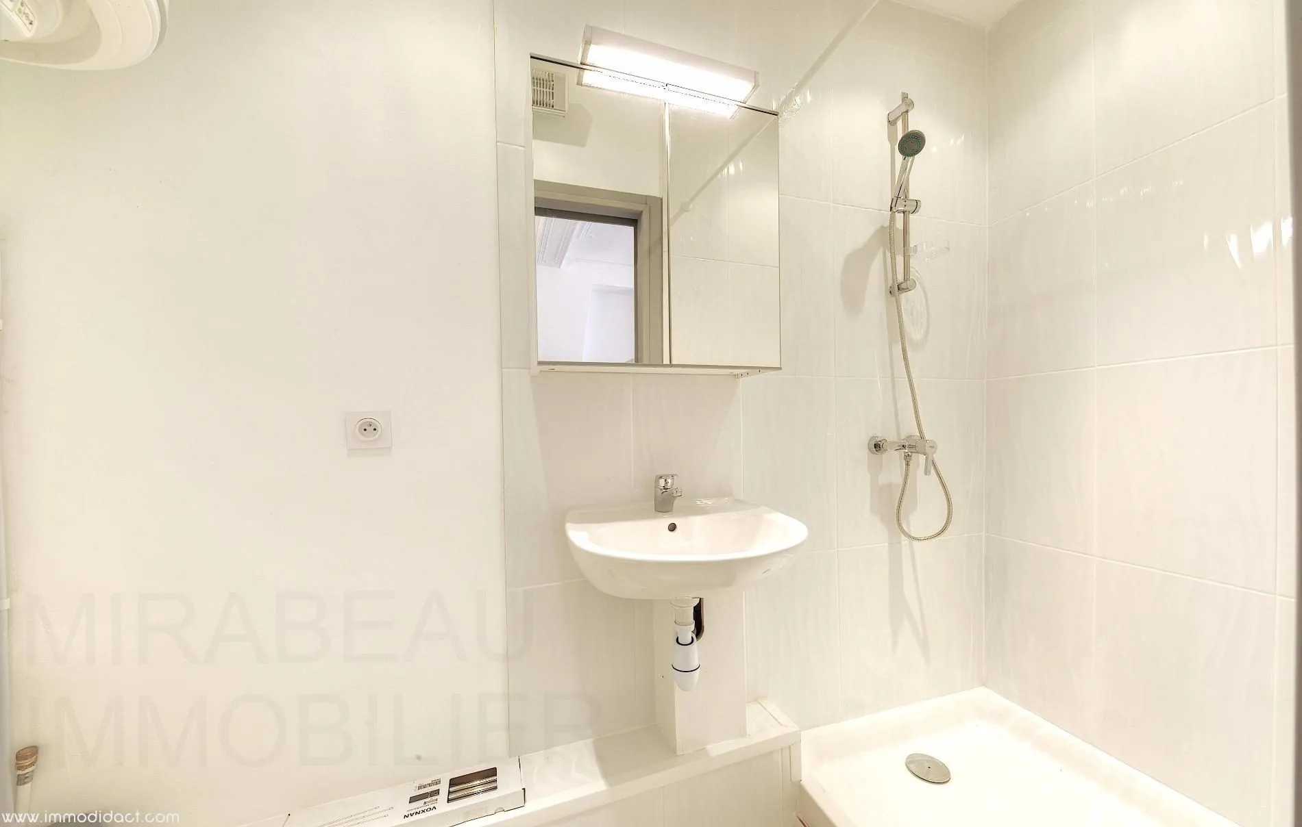 Lot de 2 appartements lumineux en vente à Mirabeau - 56 m² 