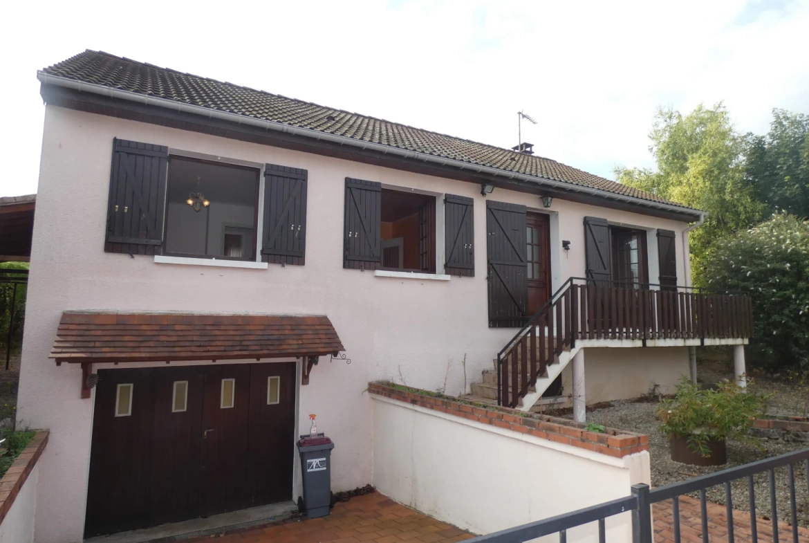 Maison familiale avec sous-sol total à Migennes – Spacieuse et fonctionnelle 