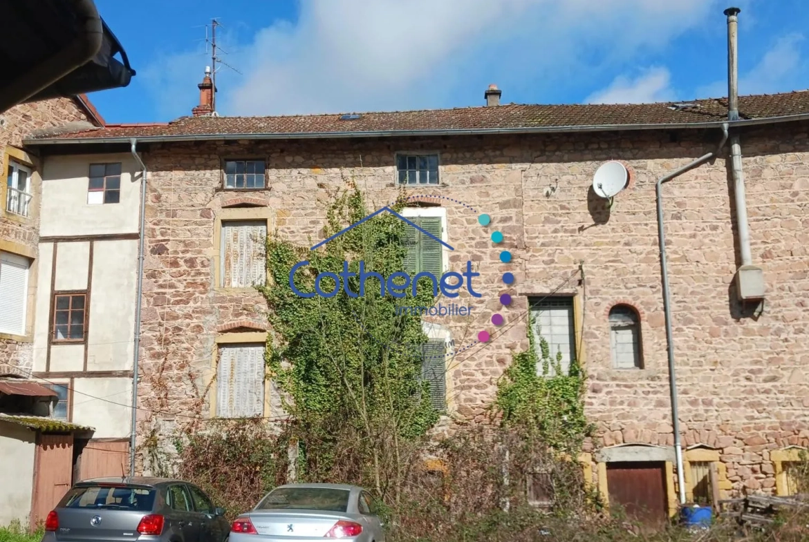 Maison à rénover à Cours - Opportunité d'investissement avec fort potentiel 