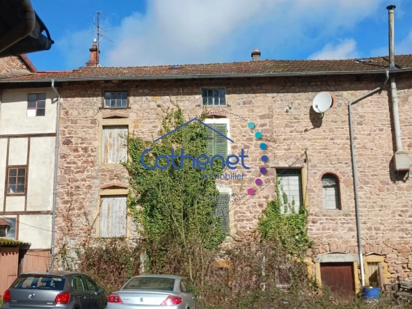 Maison à rénover à Cours - Opportunité d'investissement avec fort potentiel