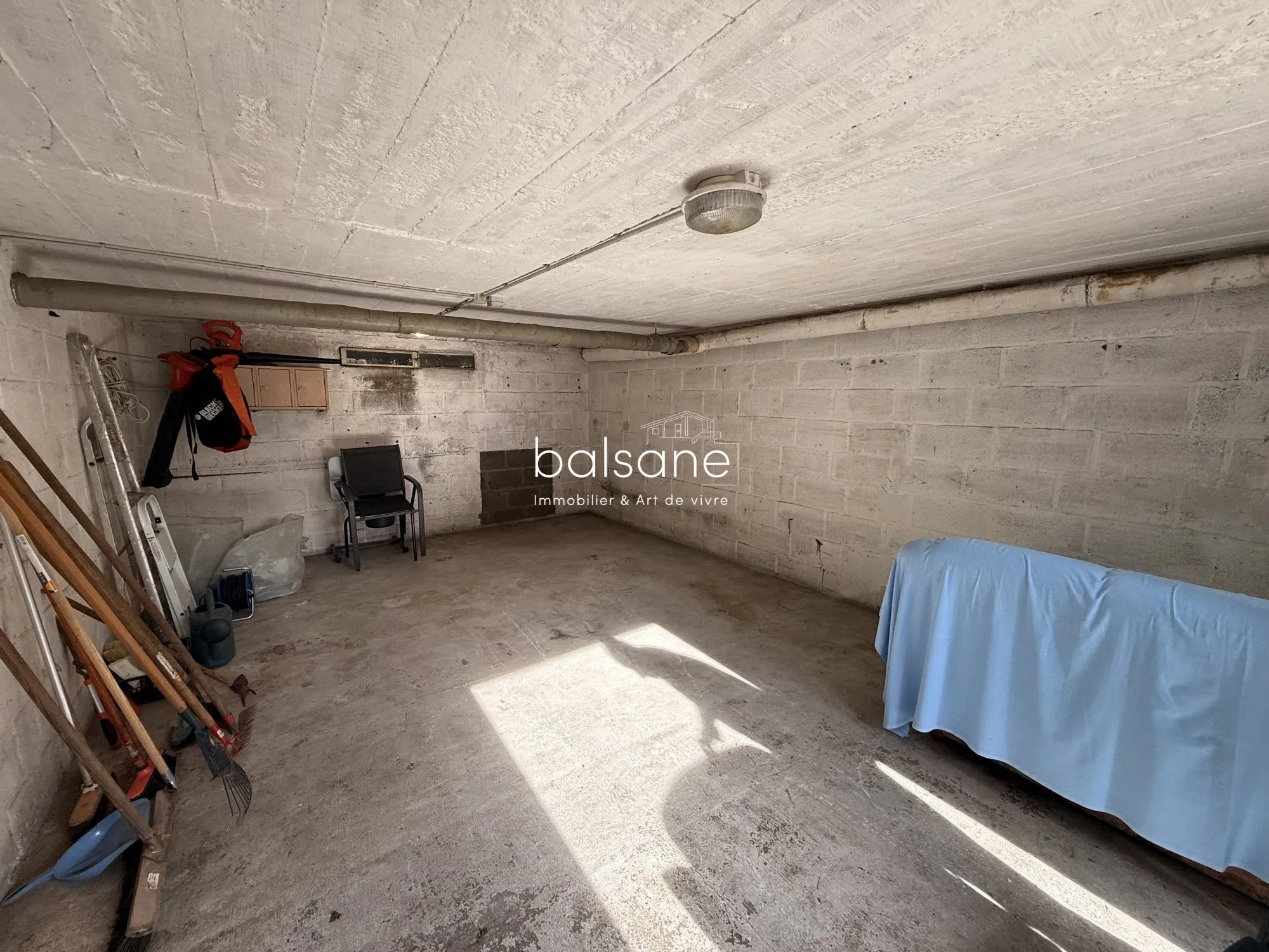 Maison familiale à vendre à Saint-Étienne-du-Rouvray - Calme, espace et potentiel 
