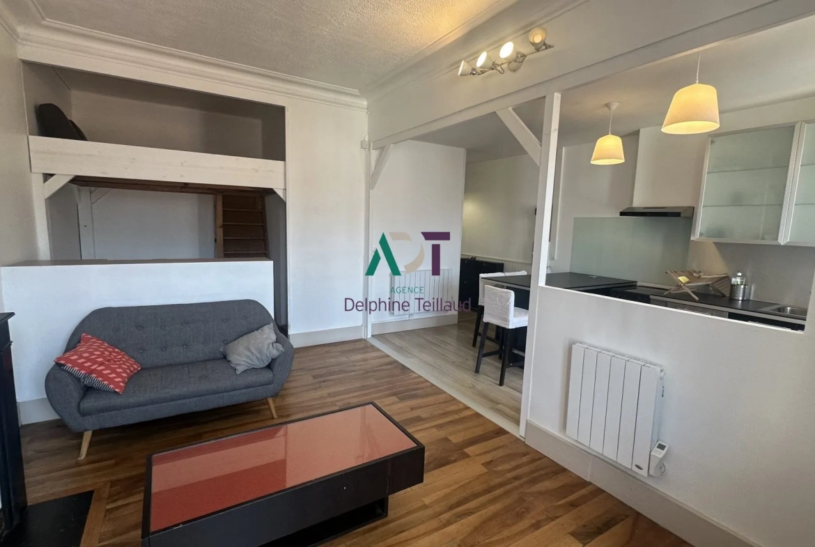 Appartement de 37m² à Grenoble avec balcon, vue ouest, vendu meublé 