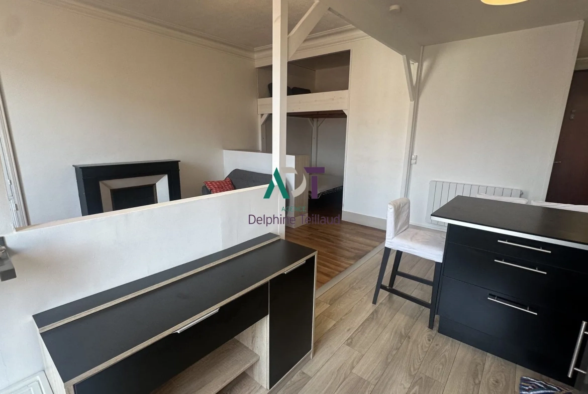 Appartement de 37m² à Grenoble avec balcon, vue ouest, vendu meublé 