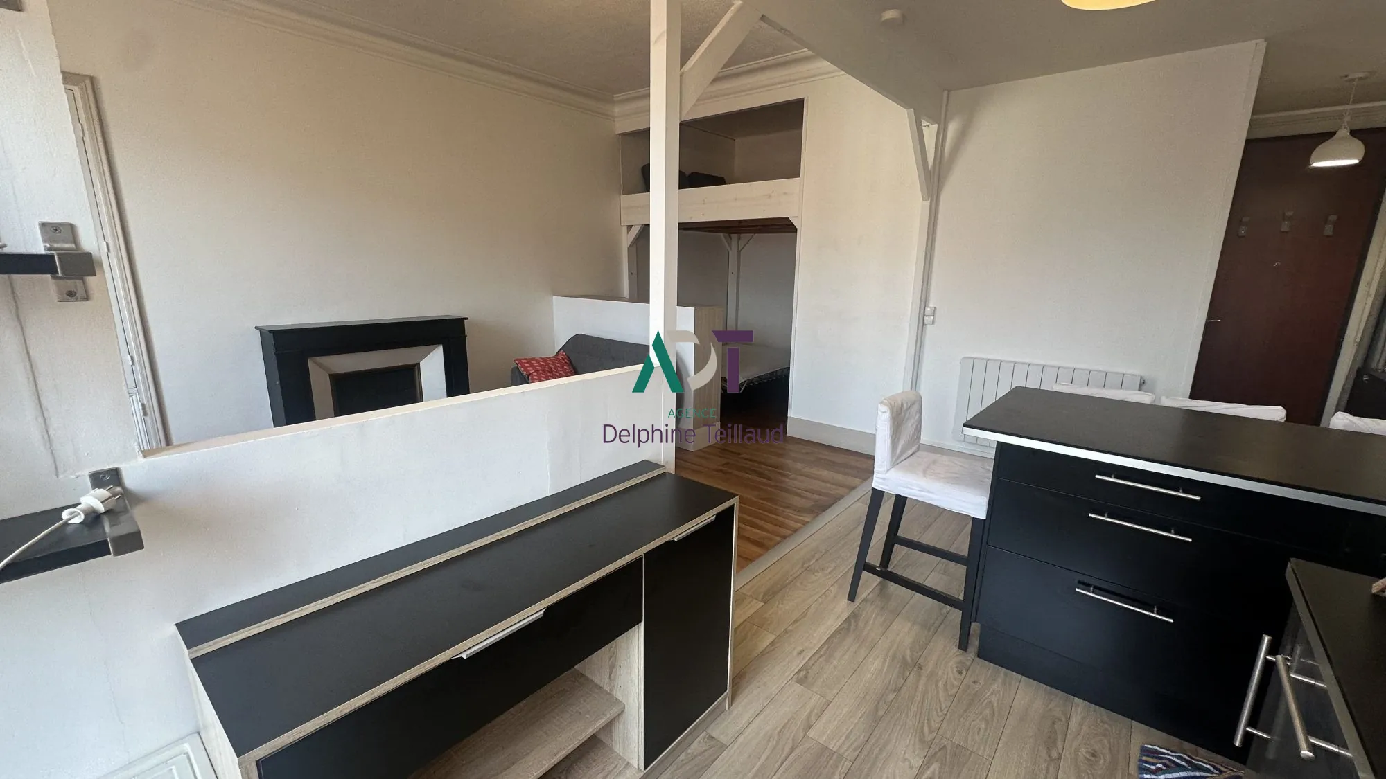 Appartement de 37m² à Grenoble avec balcon, vue ouest, vendu meublé 