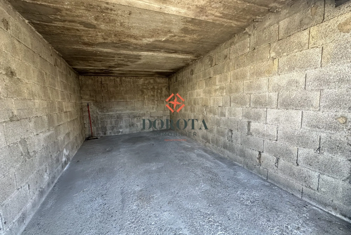 Garage à vendre de 14 m² à Villard-Bonnot - Parking sécurisé 