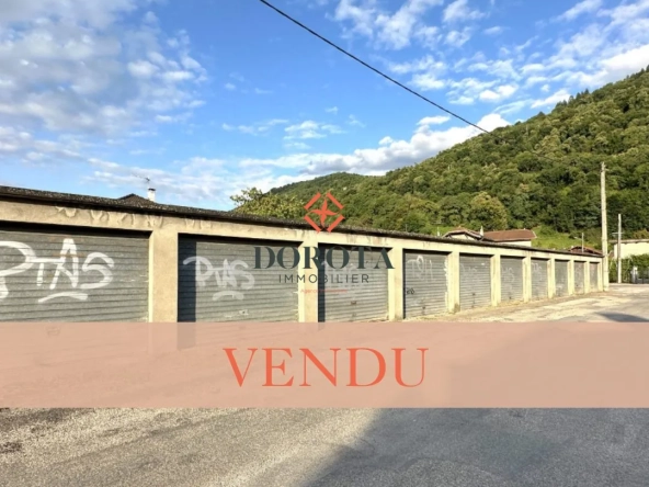 Garage à vendre de 14 m² à Villard-Bonnot - Parking sécurisé
