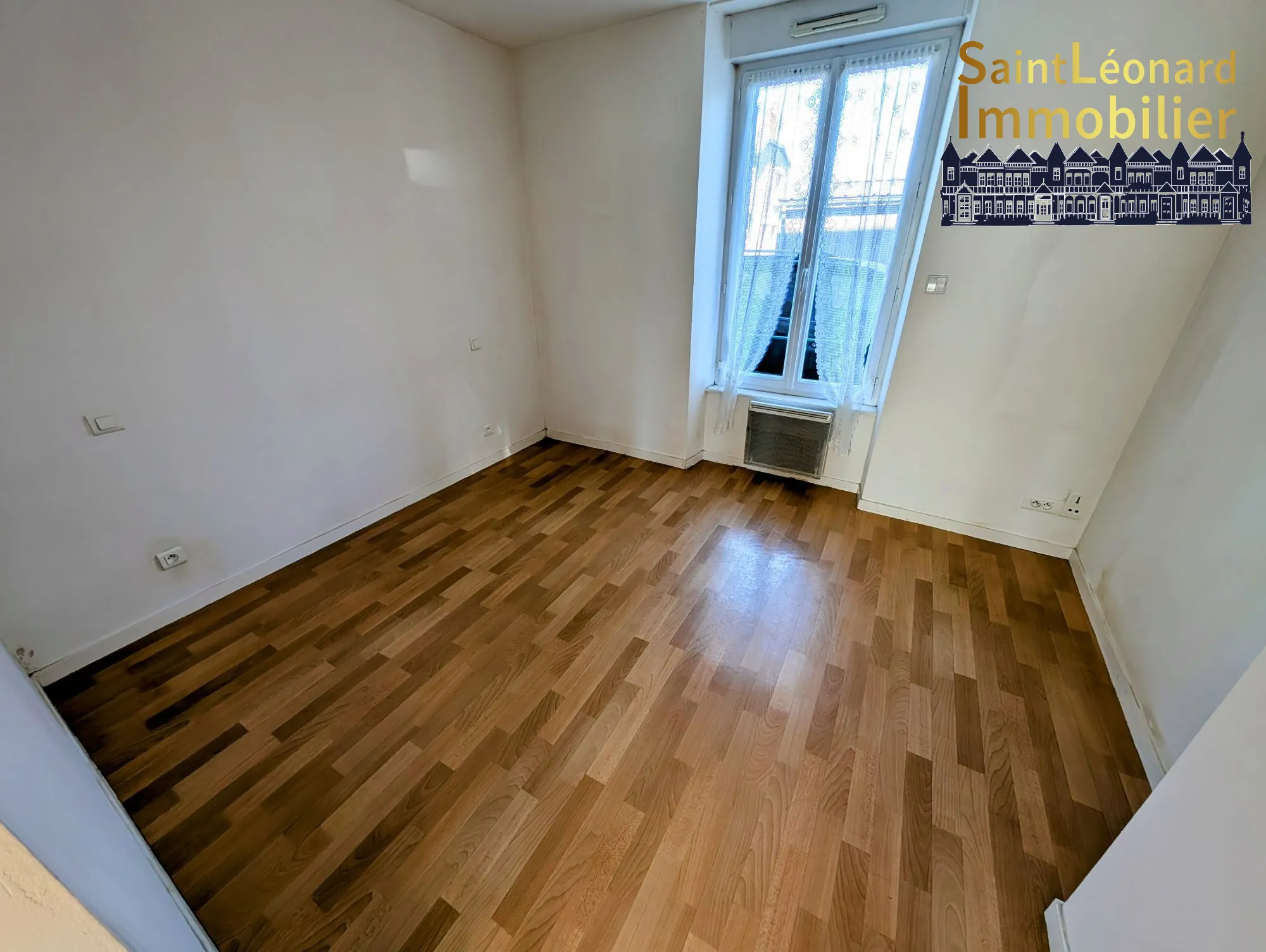 Appartement T3 lumineux de 59 m² avec garage et cave à Fougères 