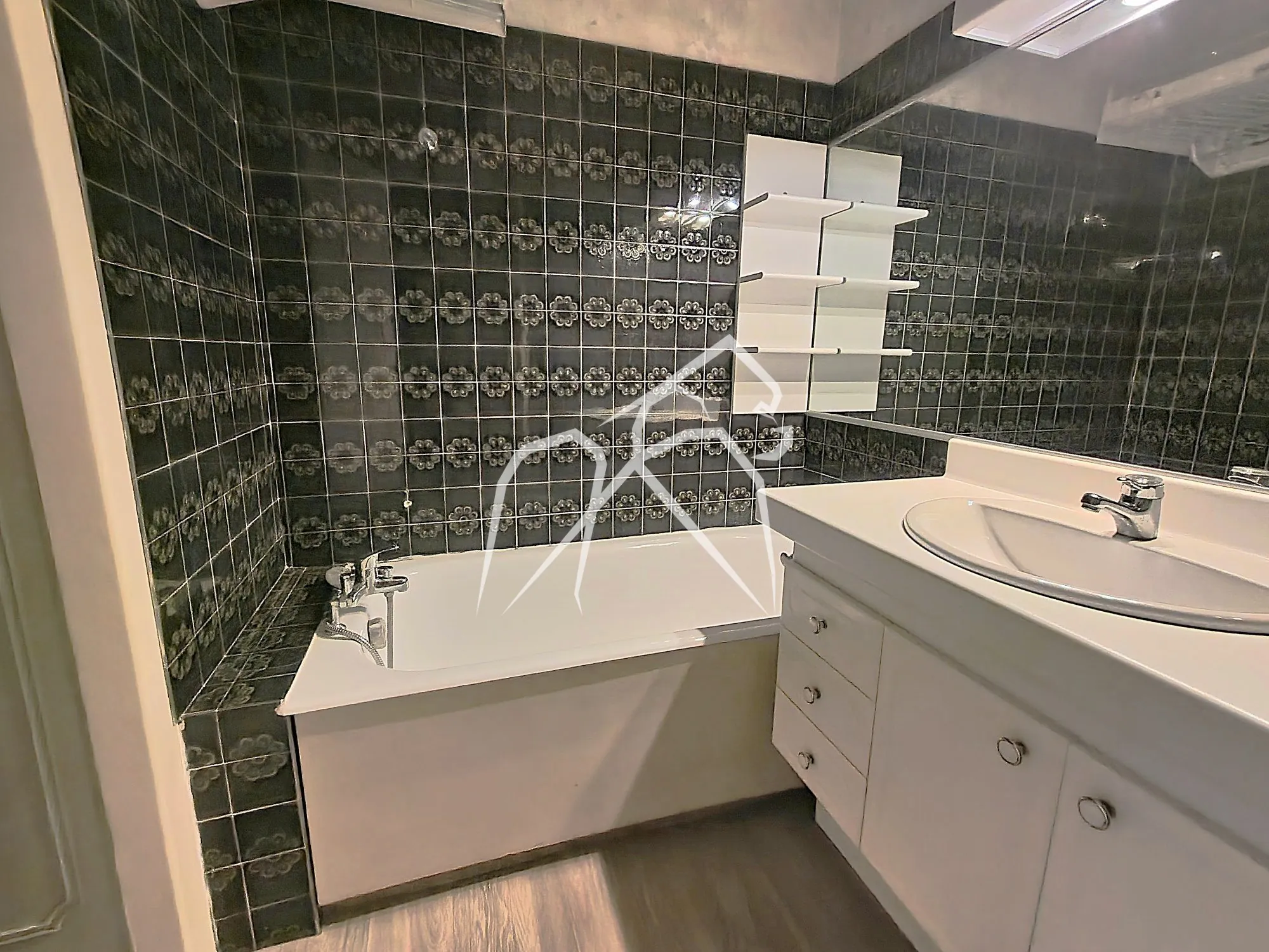 Appartement spacieux de 69 m² au cœur de Rouen avec parking sécurisé 