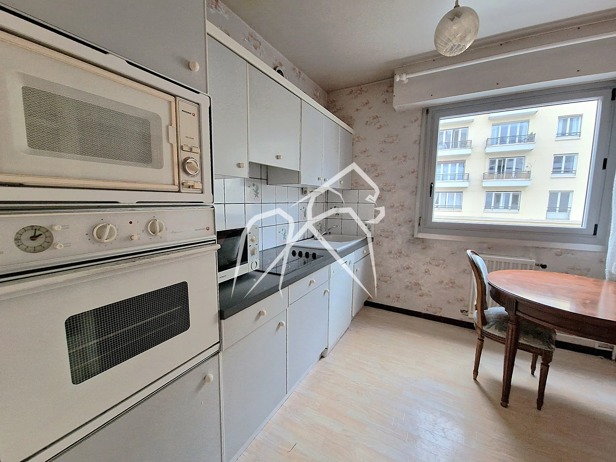 Appartement spacieux de 69 m² au cœur de Rouen avec parking sécurisé 