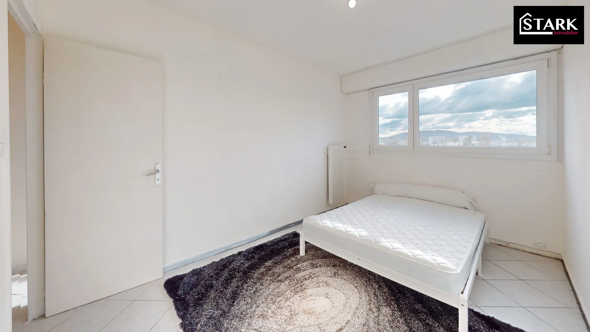 Spacieux appartement T3 rénové avec balcon à Montbéliard en vente 