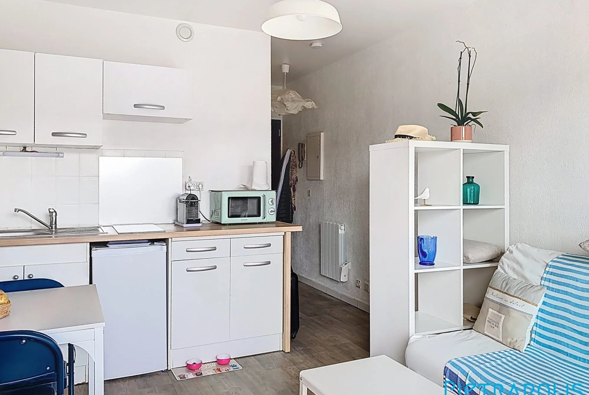 Studio meublé avec terrasse et parking à Sète - Emplacement idéal 