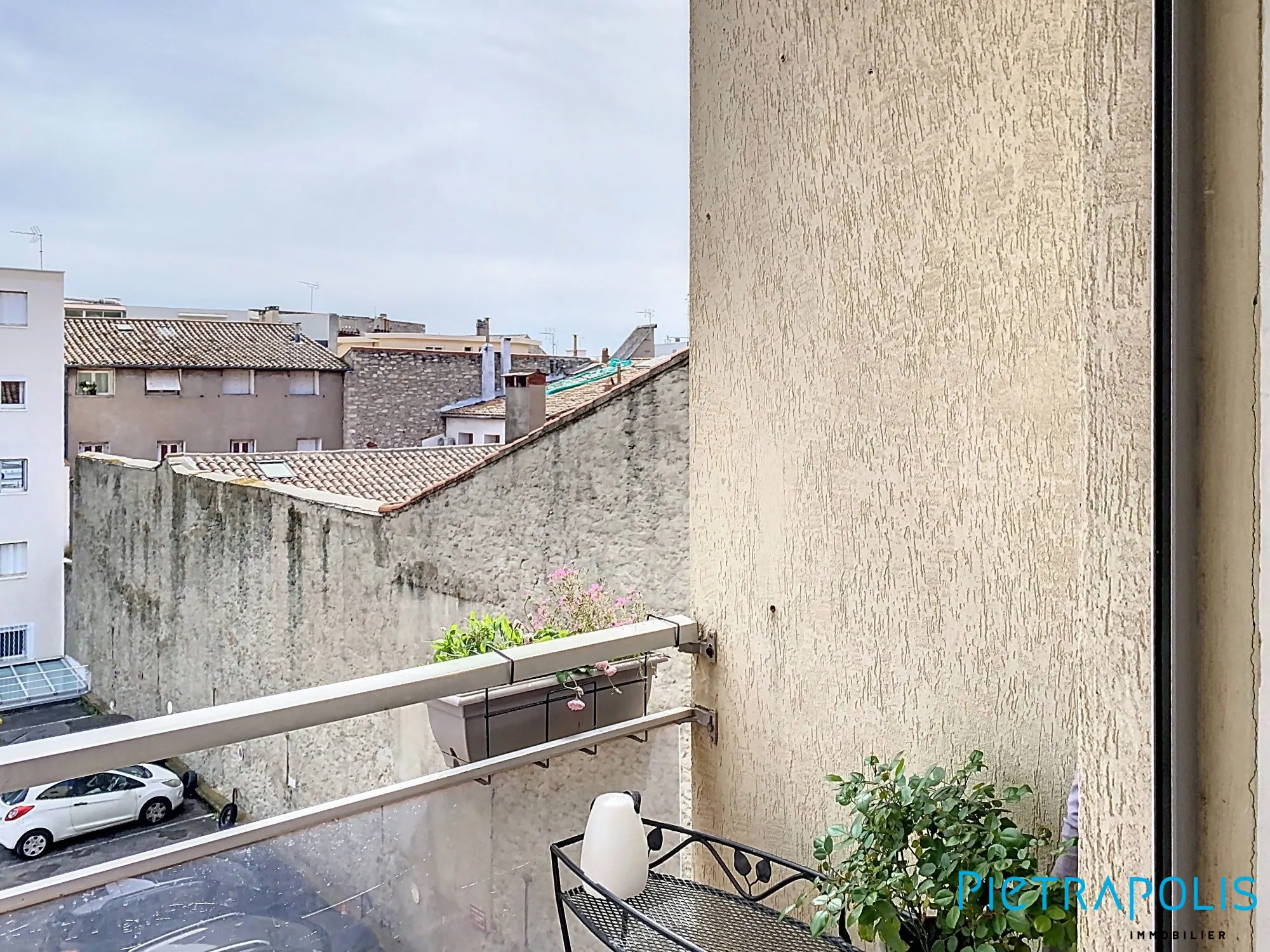 Studio meublé avec terrasse et parking à Sète - Emplacement idéal 