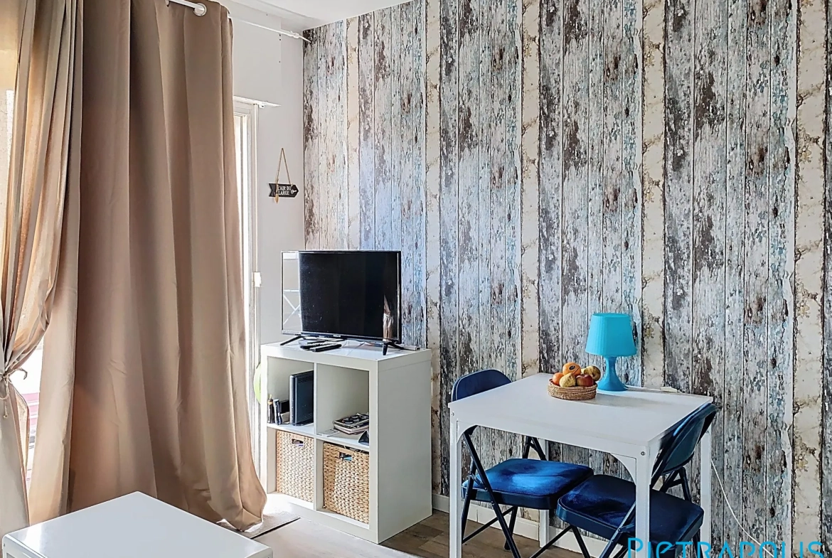 Studio meublé avec terrasse et parking à Sète - Emplacement idéal 