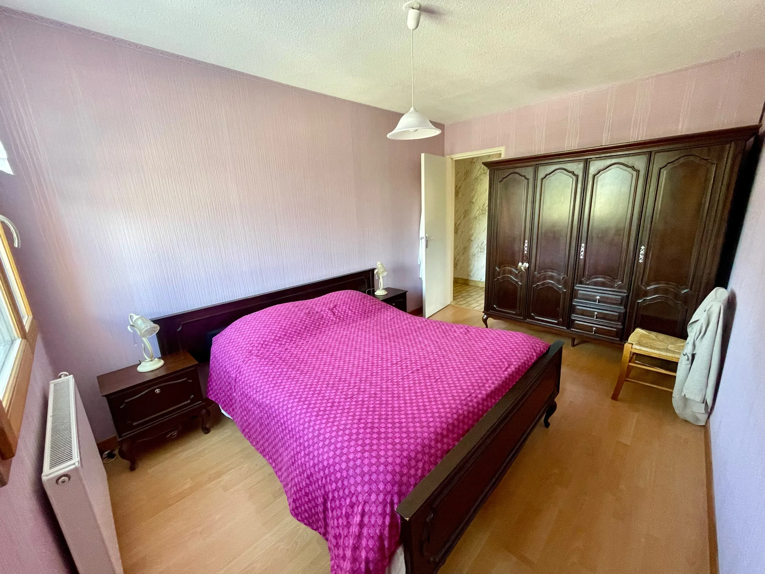 Appartement T4 à Échirolles avec balcon, cave et parking - Secteur Frange Verte / Village 