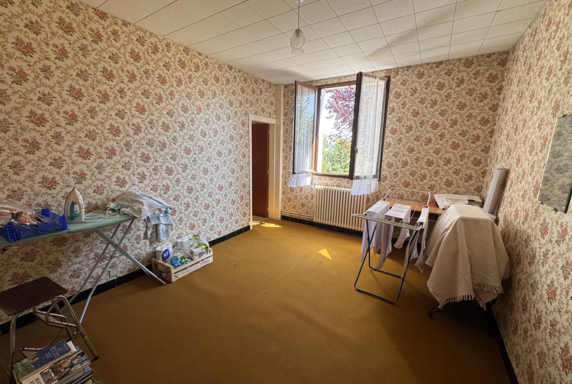 Maison lumineuse de 4 chambres à Saint-Flour proche commodités 