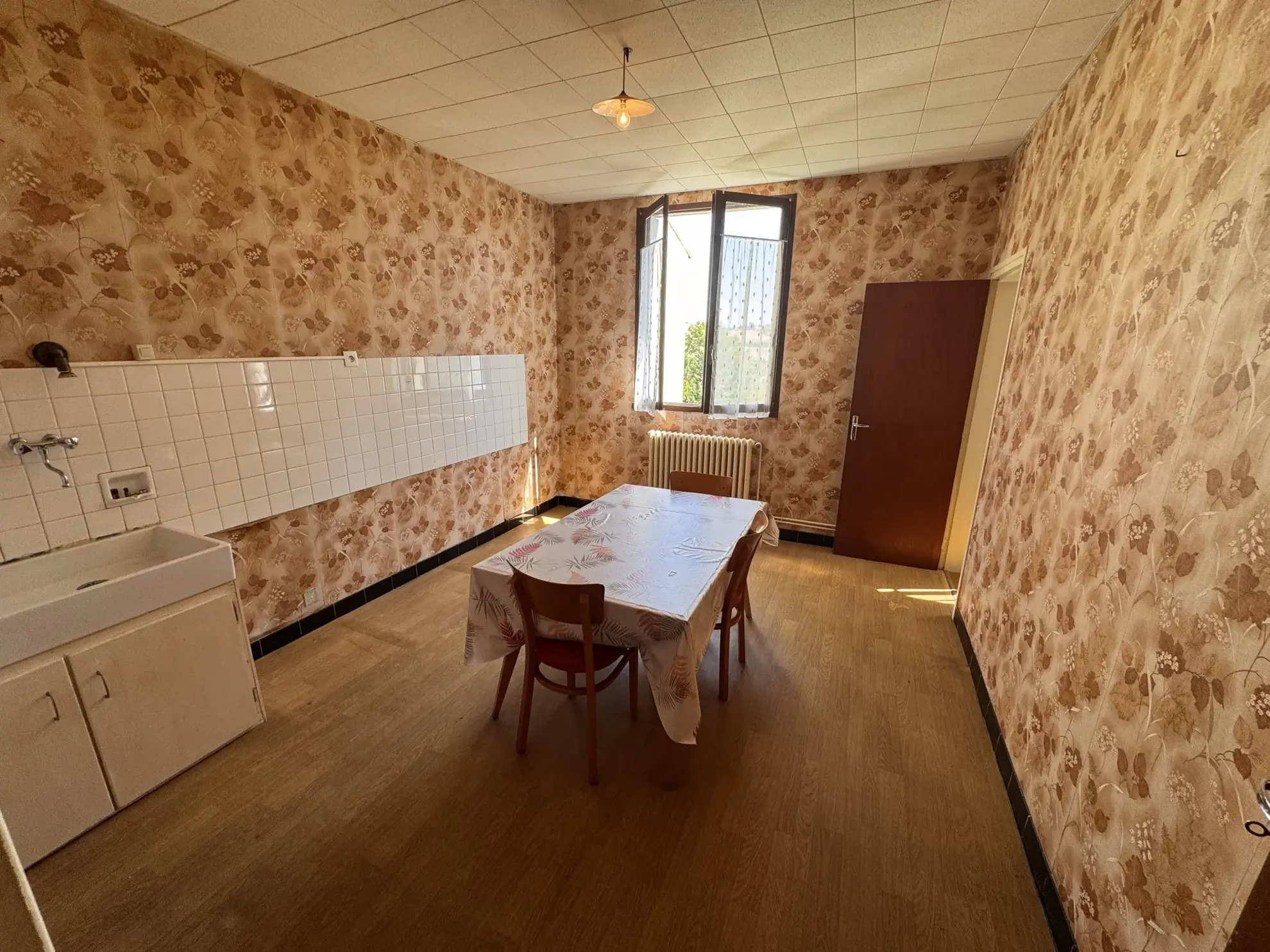 Maison lumineuse de 4 chambres à Saint-Flour proche commodités 