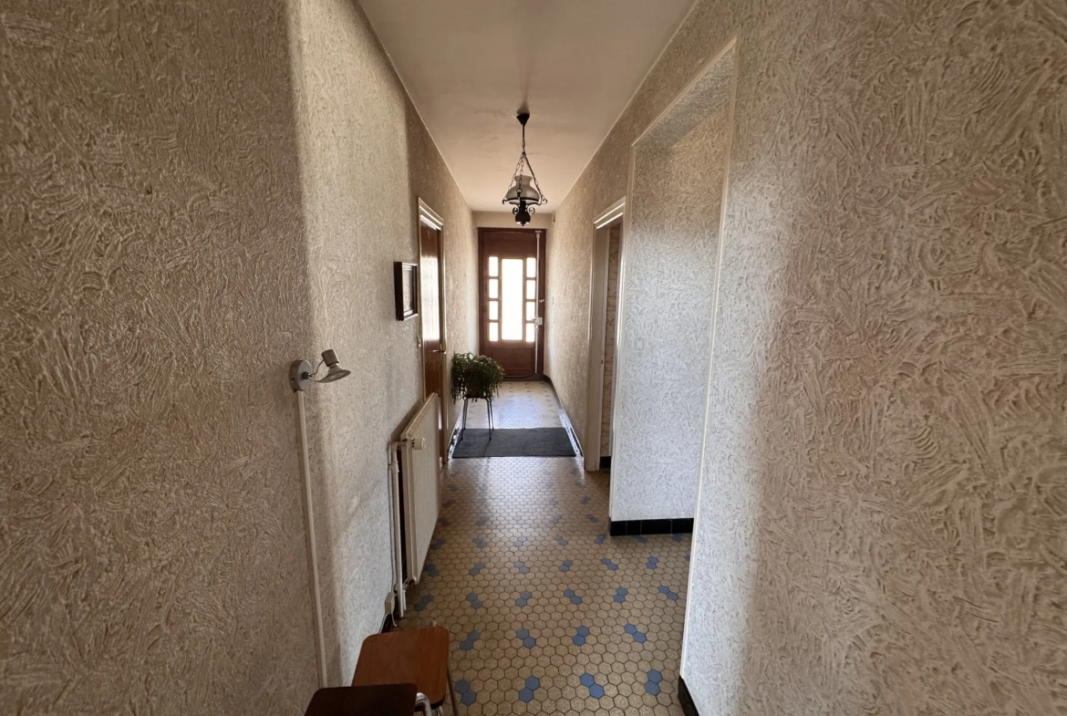 Maison lumineuse de 4 chambres à Saint-Flour proche commodités 