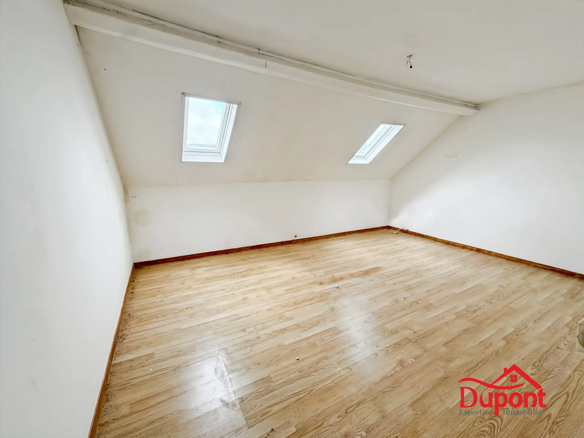 Maison à Rénover de 62 m² à Cambrai avec Cave et Petit Extérieur 