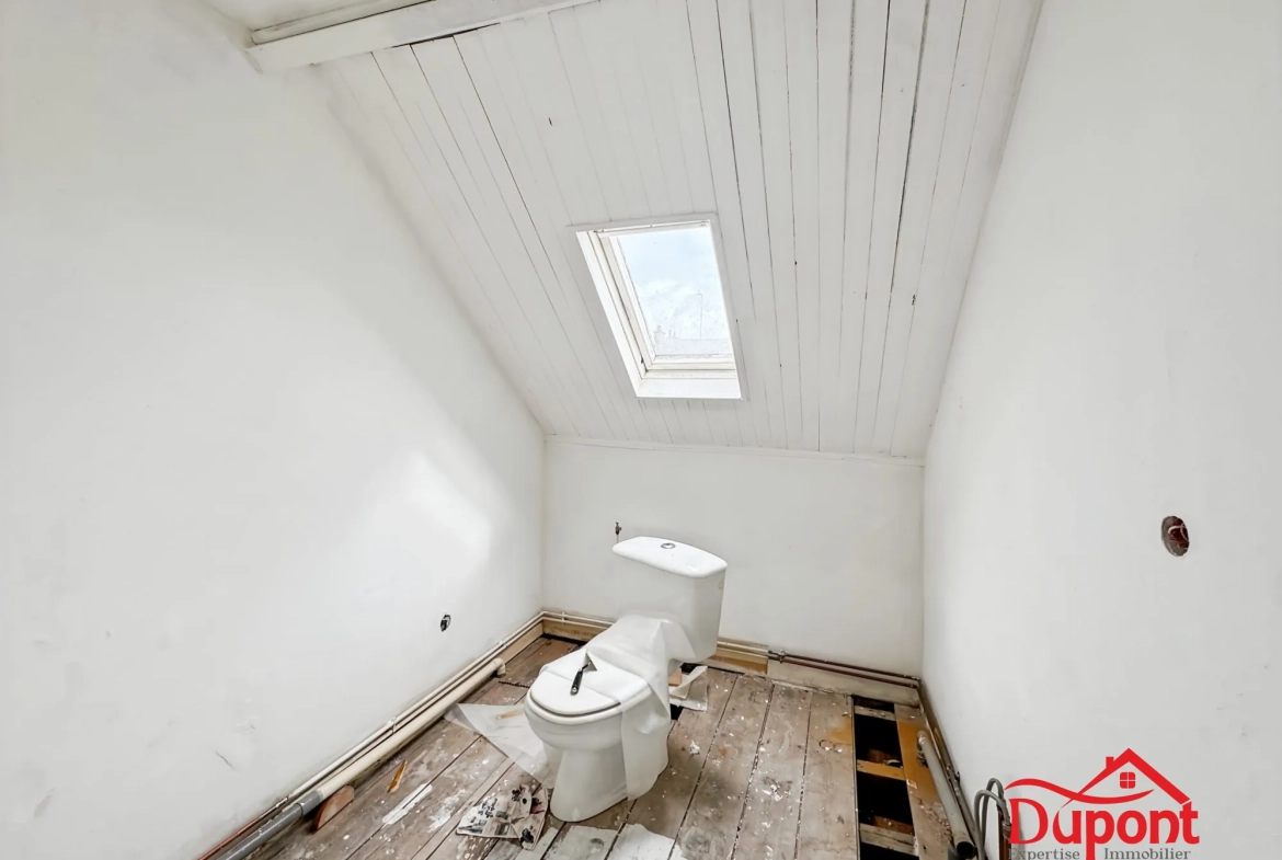 Maison à Rénover de 62 m² à Cambrai avec Cave et Petit Extérieur 