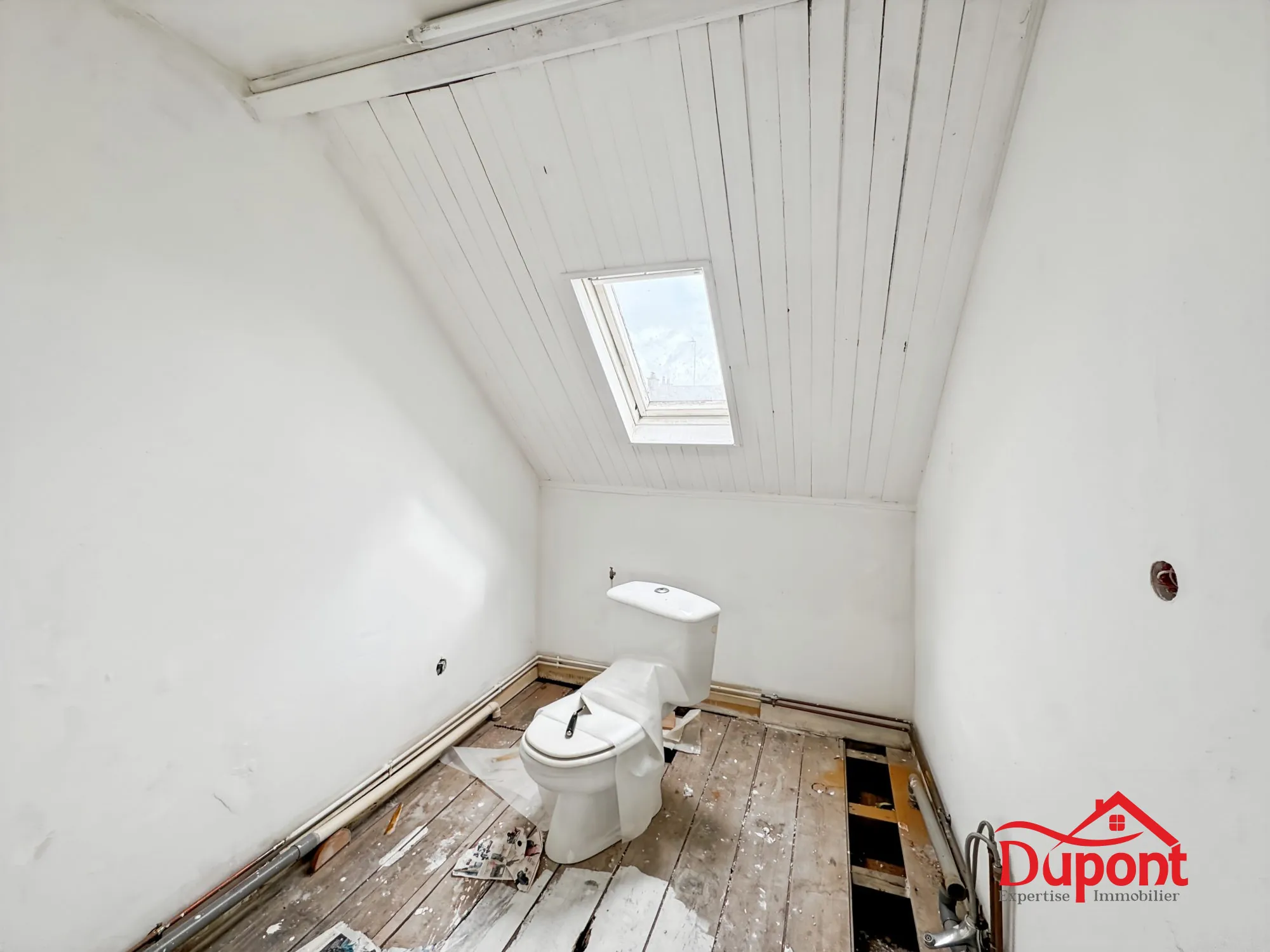 Maison à Rénover de 62 m² à Cambrai avec Cave et Petit Extérieur 