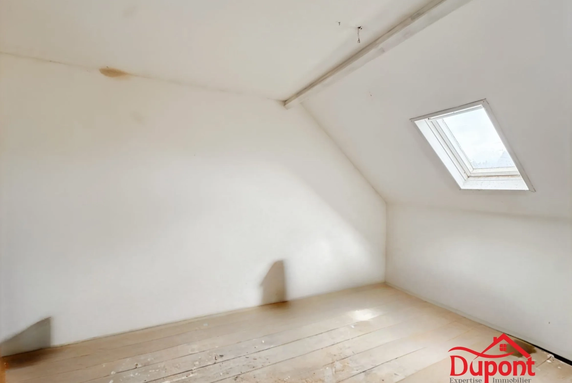 Maison à Rénover de 62 m² à Cambrai avec Cave et Petit Extérieur 