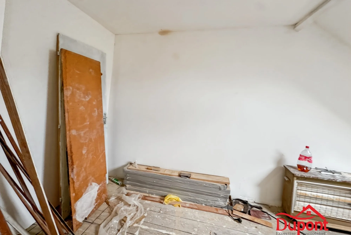 Maison à Rénover de 62 m² à Cambrai avec Cave et Petit Extérieur 