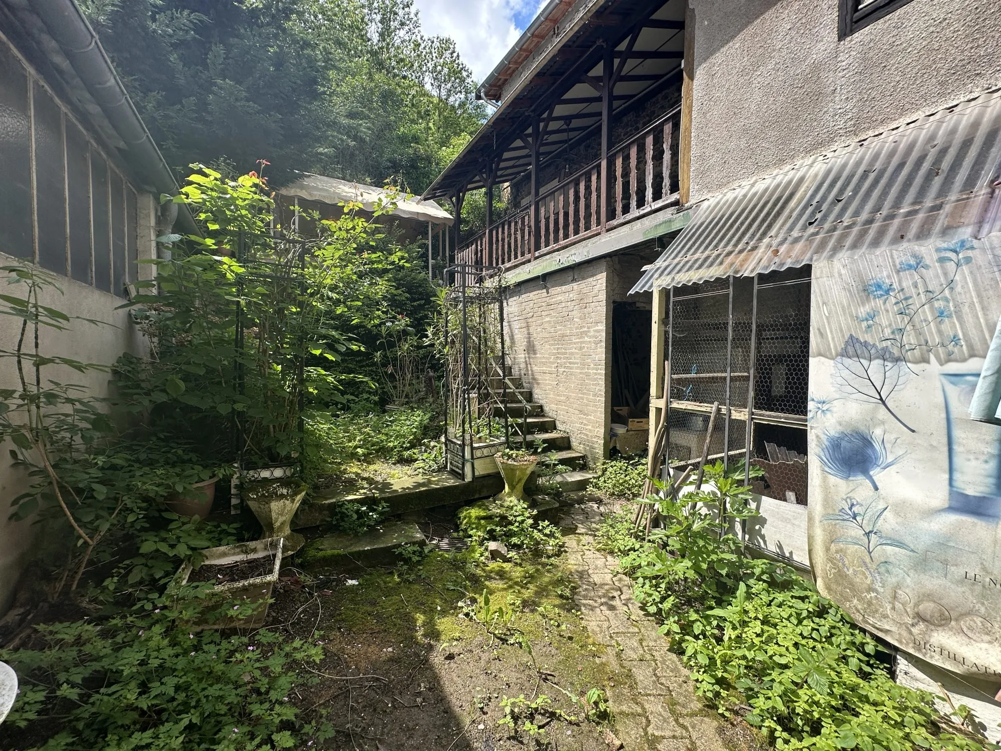 Maison de village de 125 m² avec jardin et terrasse à Beaujeu 