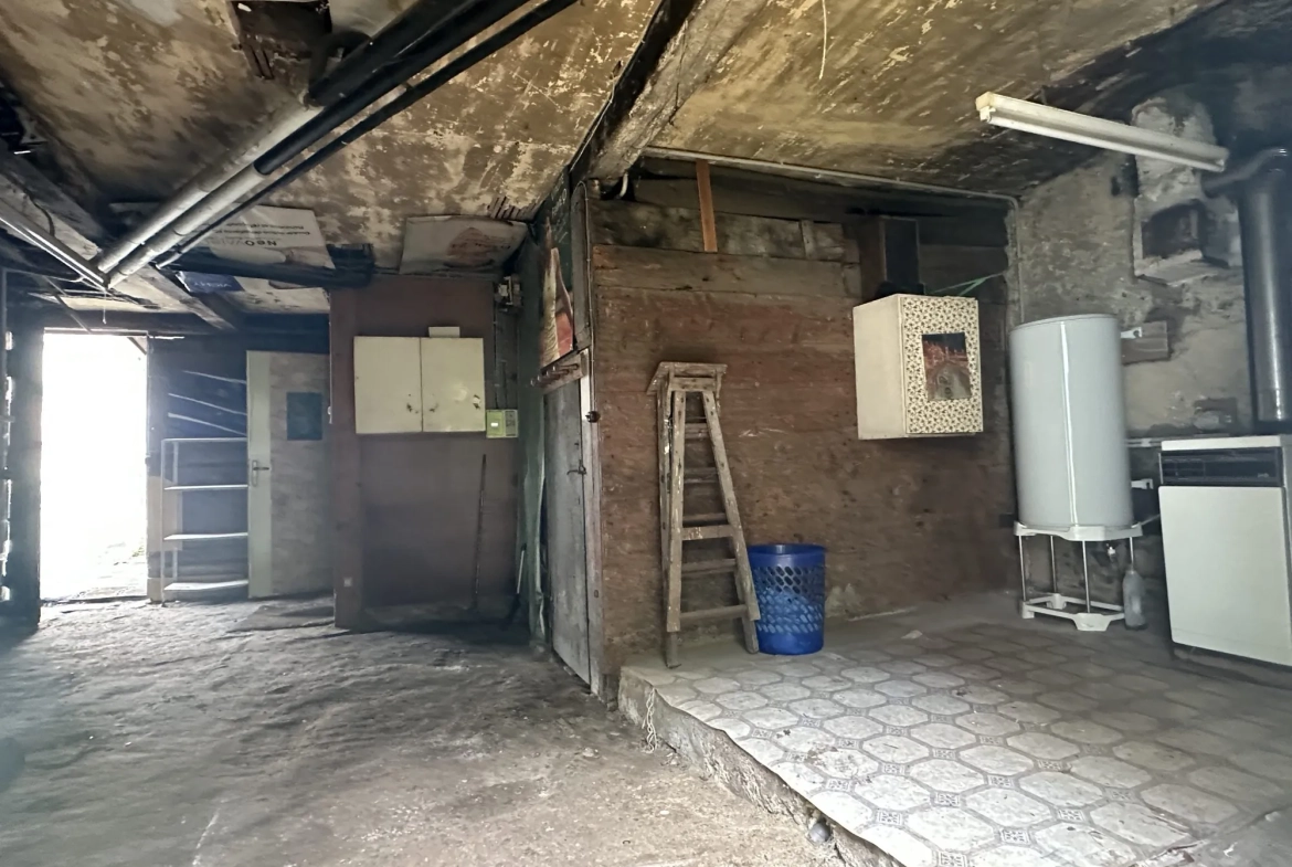 Maison de village de 125 m² avec jardin et terrasse à Beaujeu 