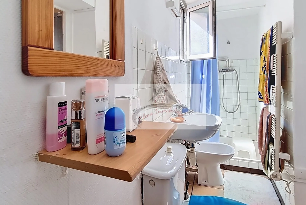 Appartement à vendre à Avignon avec terrasse et vue dégagée 