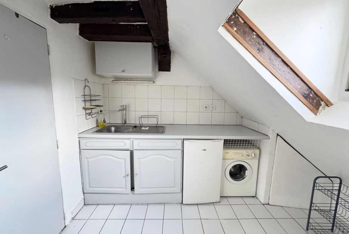 Studio lumineux à vendre dans le 2ème arrondissement de Paris 