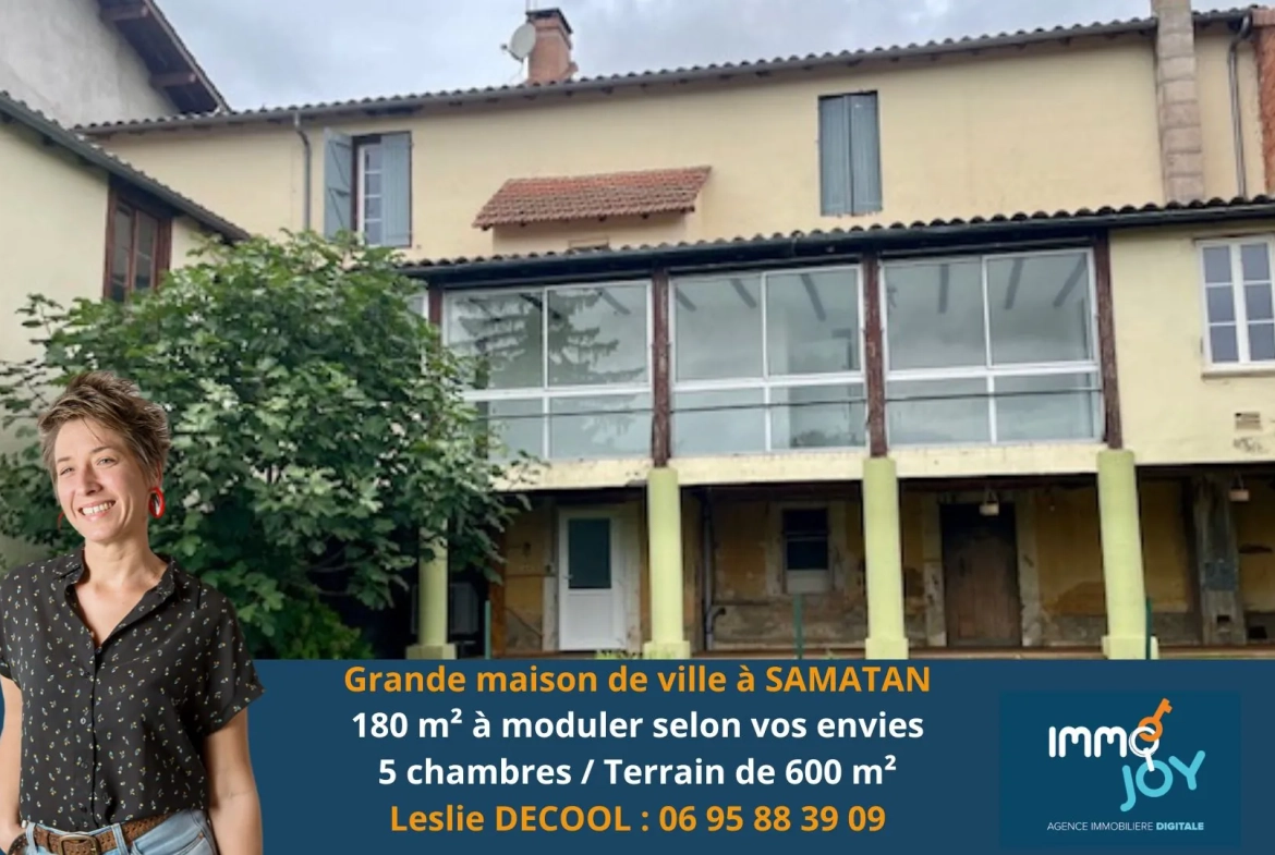 Grande maison de ville avec jardin à Samatan de 180 m2 à rénover 