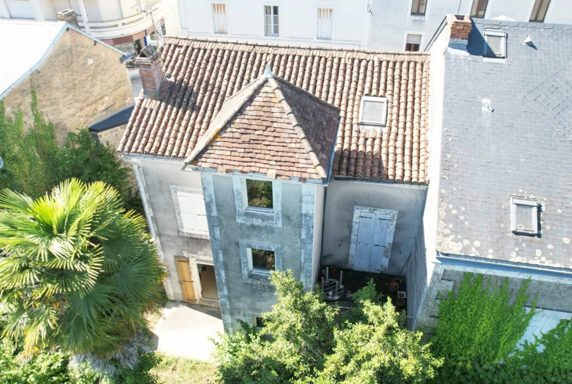 Achat maison indépendante avec appartement à Thiviers centre-ville 