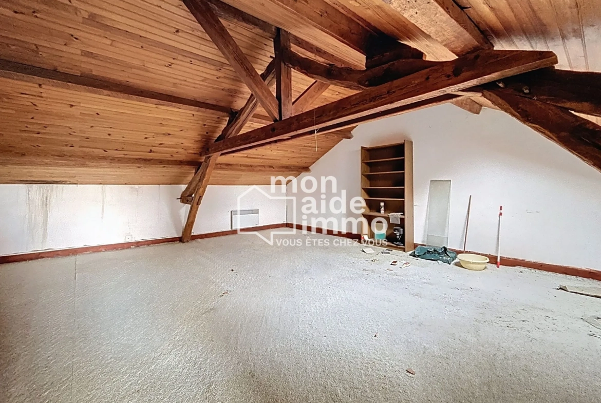 Achat maison indépendante avec appartement à Thiviers centre-ville 