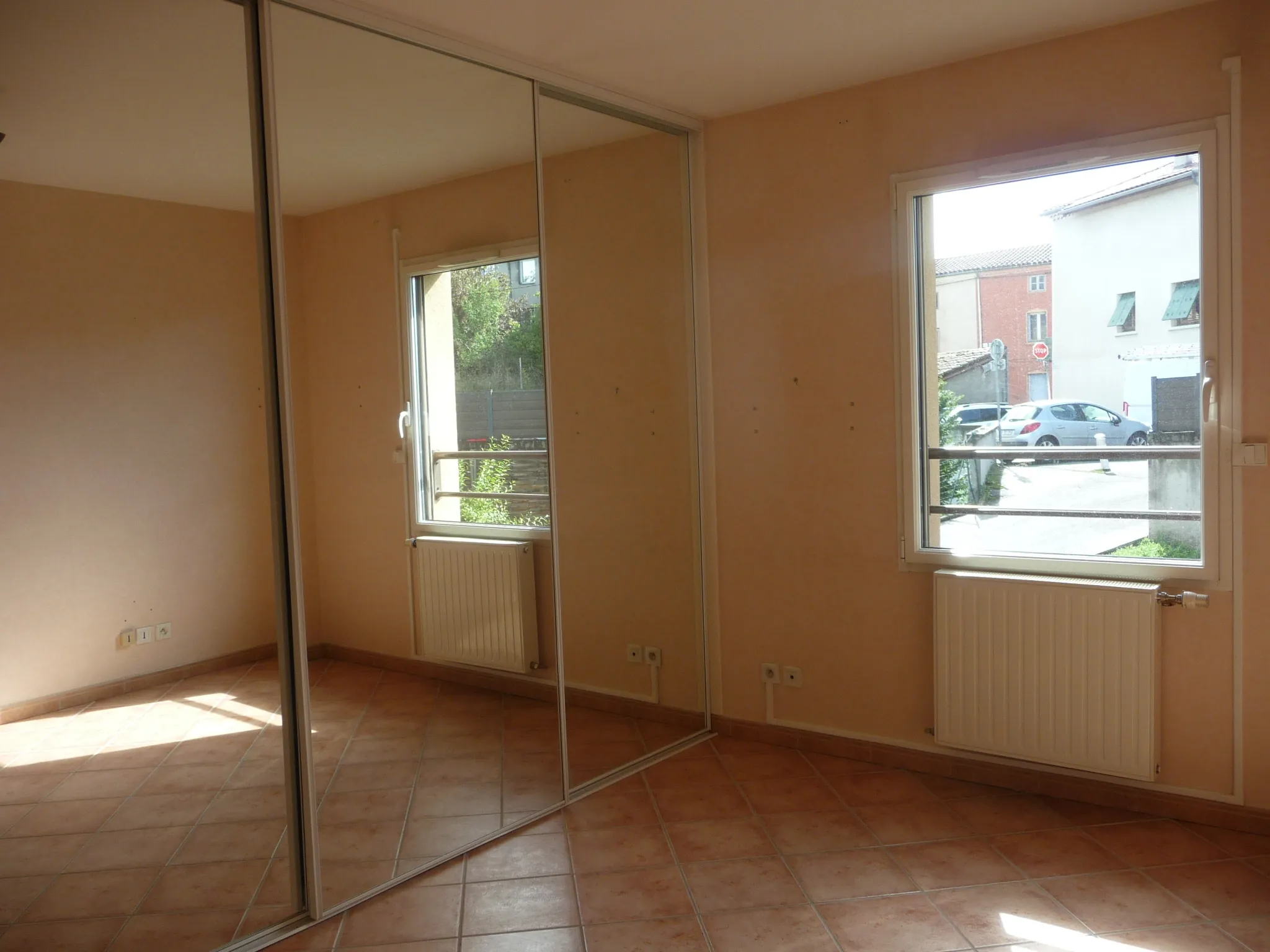 Appartement lumineux de 87 m² à Montbrison Moingt avec balcon et garage potentiel 