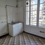Appartement T1 à vendre à Grenoble centre avec cave, garage et potentiel de rénovation