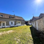 Maison en pierre spacieuse avec dépendances à Boissy-le-Cutte