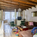 Maison de 1930 à Tourcoing avec 5 chambres, terrasse et cachet d'époque